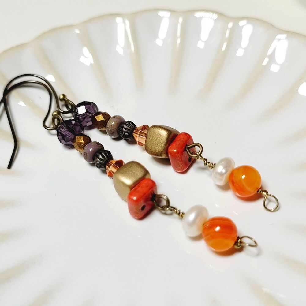 White Pearl Antique Bronze Hooks Hidden Meaning earrings Gemstone Treasure 676■